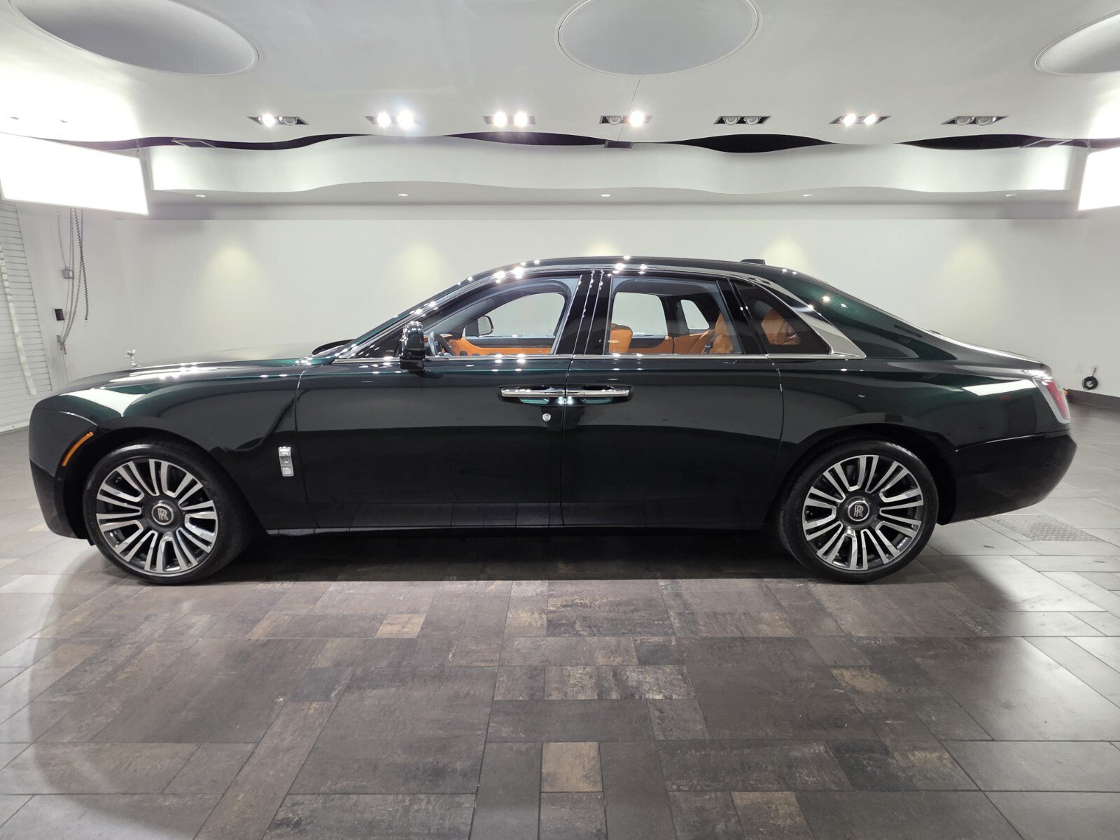 Used 2024 Rolls-Royce Ghost w/ Ghost Package AWD/4WD image 3