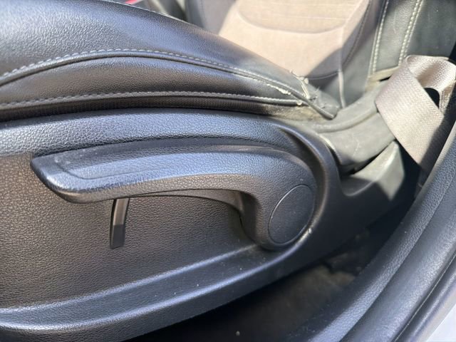 Used 2021 Kia Seltos S image 12