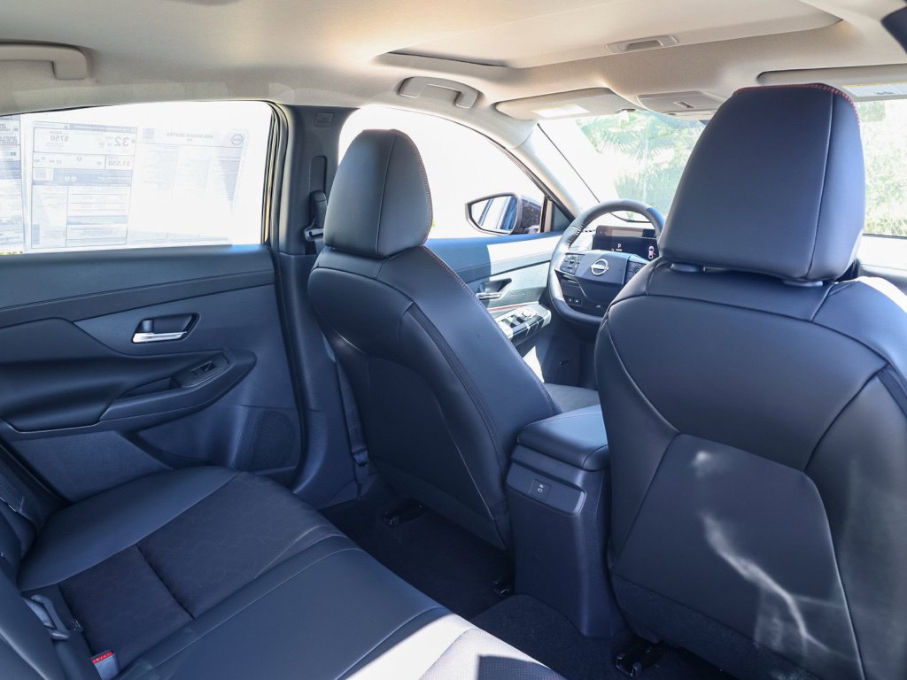 New 2026 Nissan Sentra SR w/ SR Premium Package FWD image 17