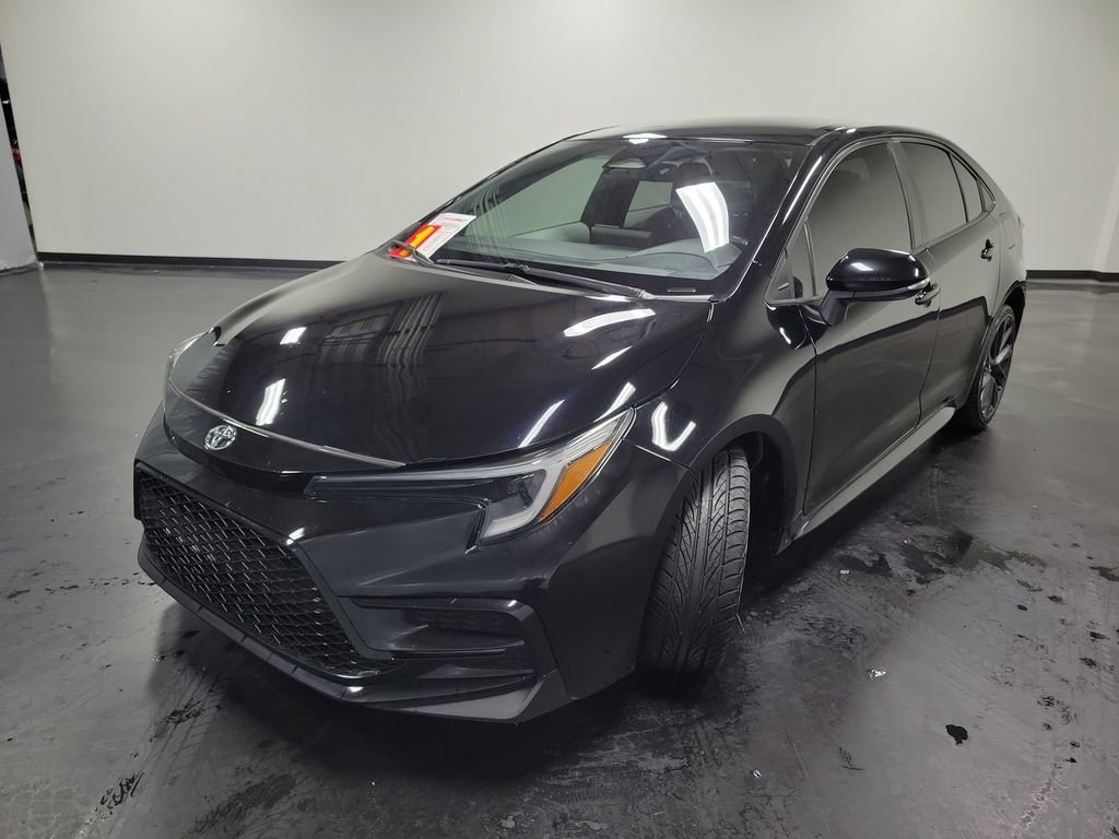 Used 2023 Toyota Corolla SE image 4