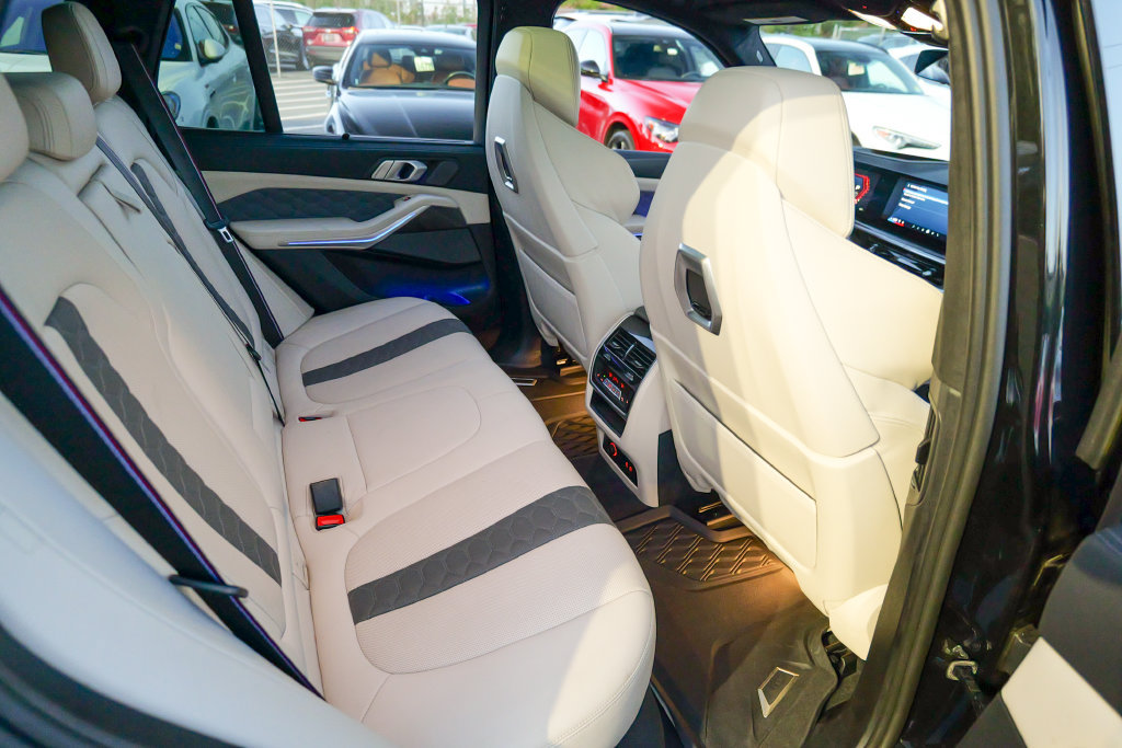 Used 2024 BMW X5 M Competition w/ Executive Package AWD/4WD image 30