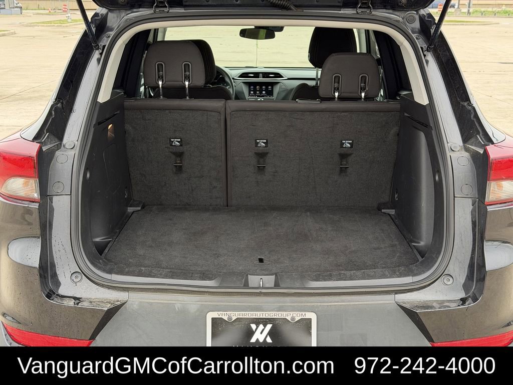 Used 2023 Chevrolet TrailBlazer LT AWD/4WD image 31