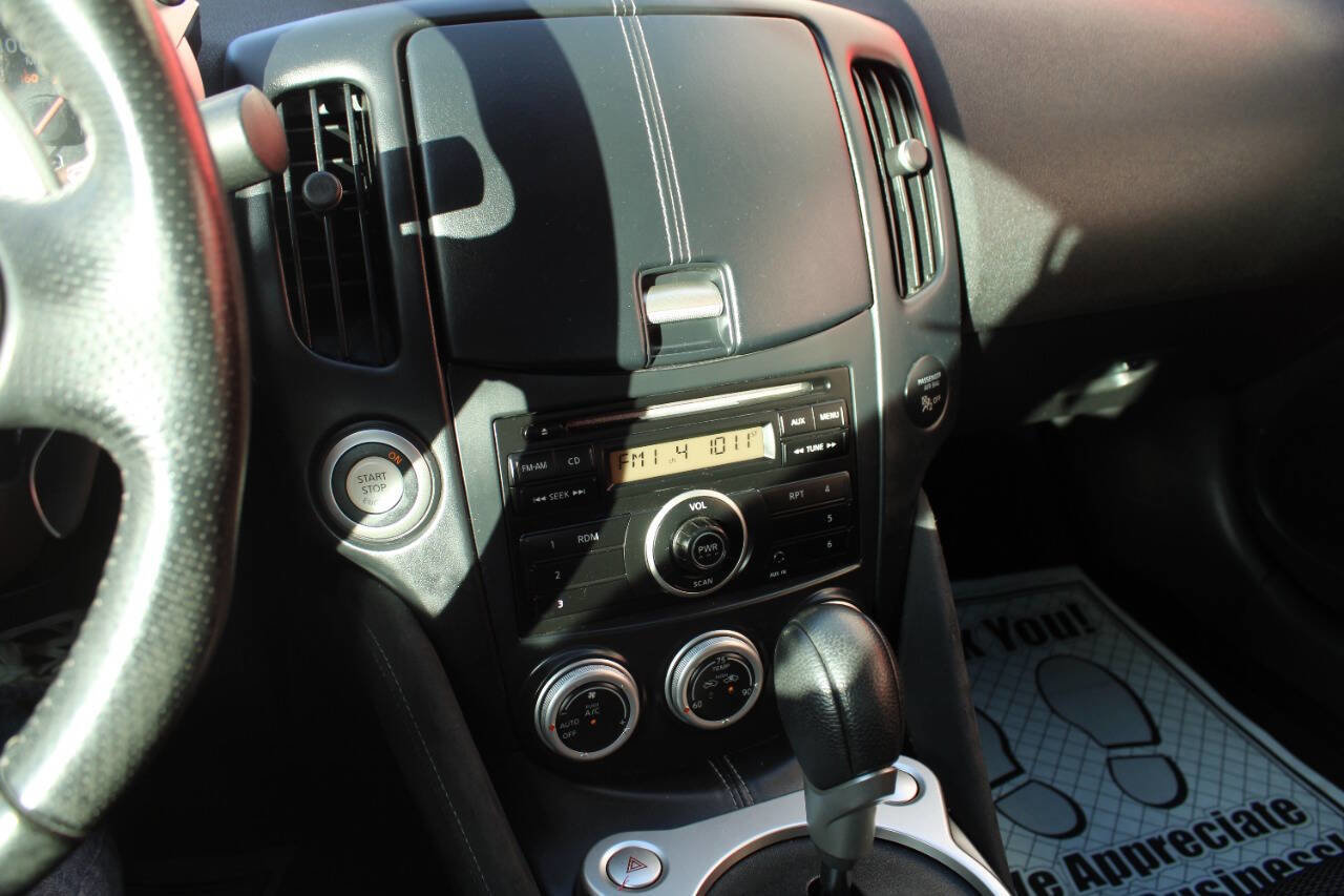 Used 2012 Nissan 370Z Roadster 2dr Convertible image 23