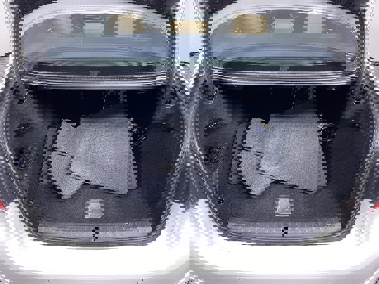 Used 2018 BMW 530e xDrive image 16