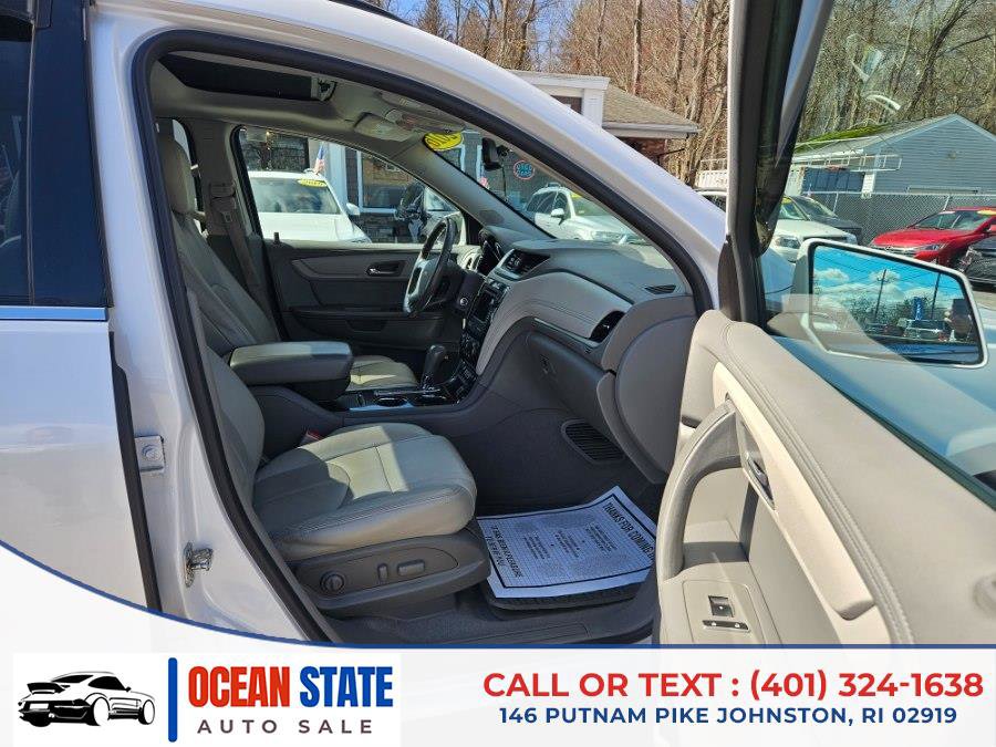 Used 2016 Chevrolet Traverse LT image 13