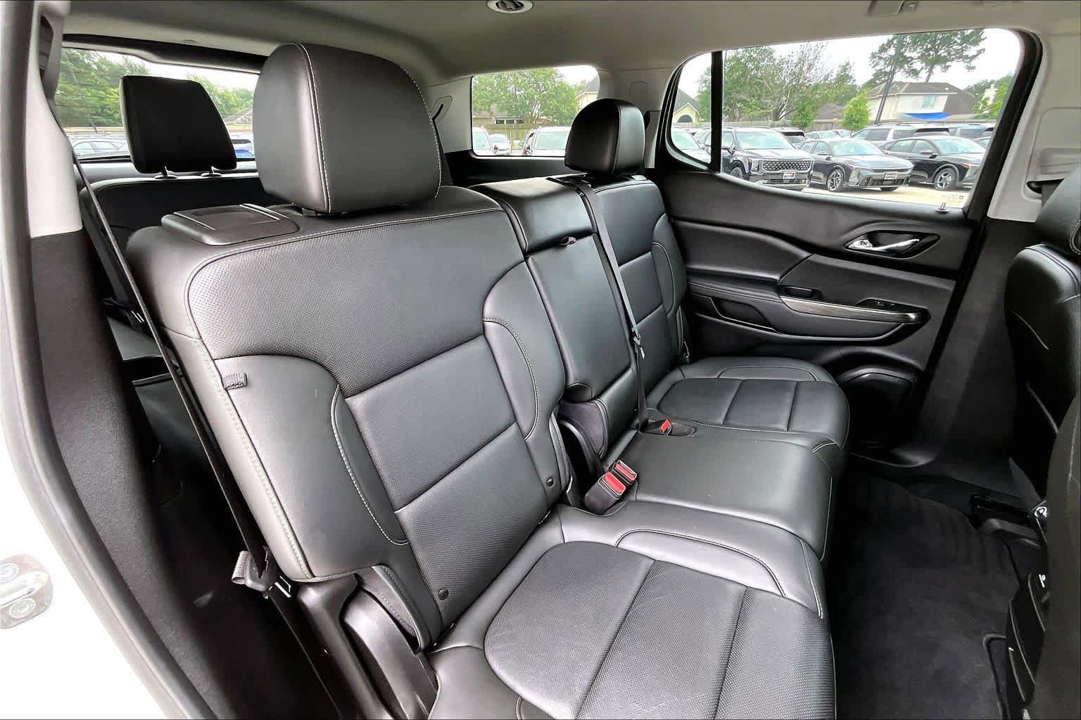 Used 2023 GMC Acadia SLT AWD/4WD image 20