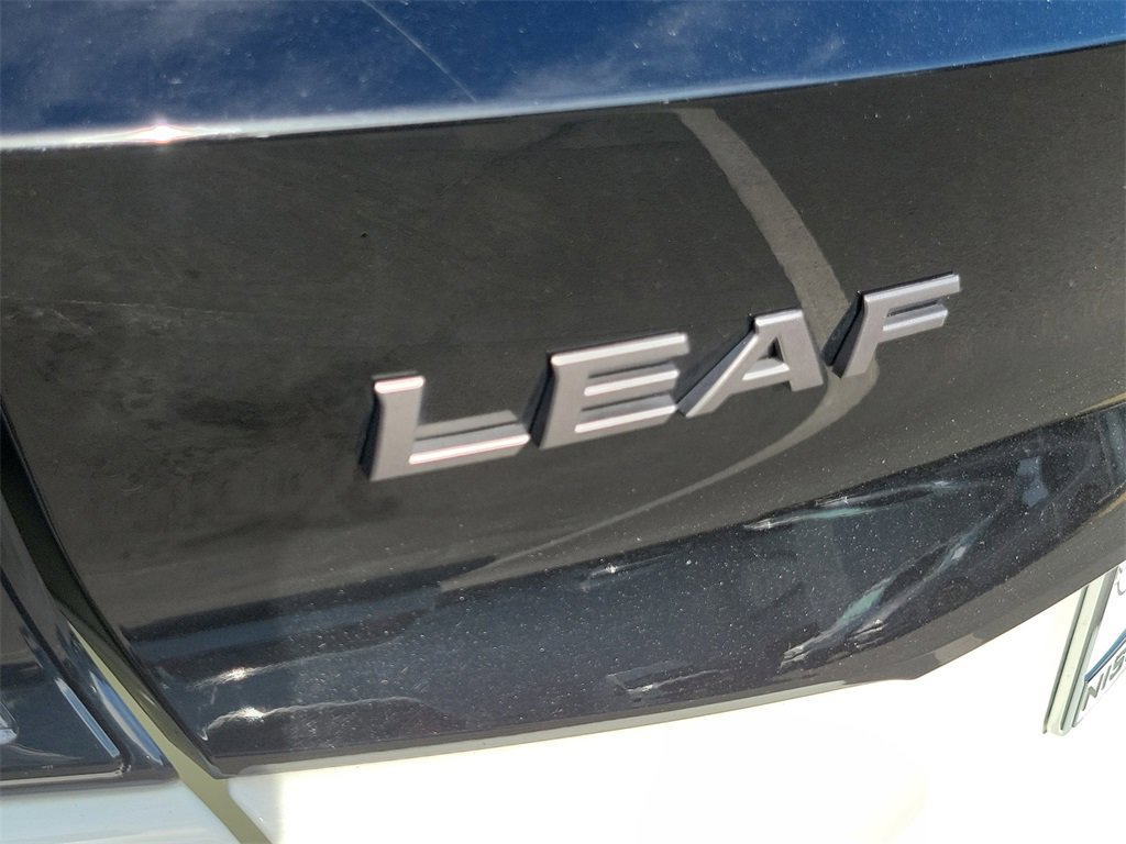 Used 2023 Nissan Leaf S image 23