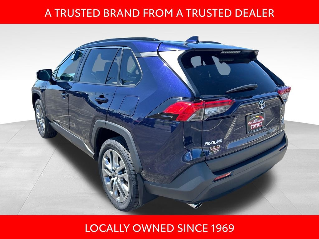 Certified 2022 Toyota RAV4 XLE Premium AWD/4WD image 4