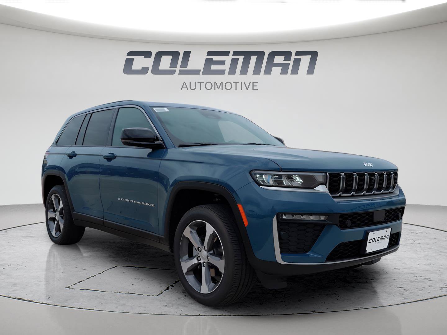 New 2026 Jeep Grand Cherokee Limited w/ Luxury Tech Group II AWD/4WD image 7