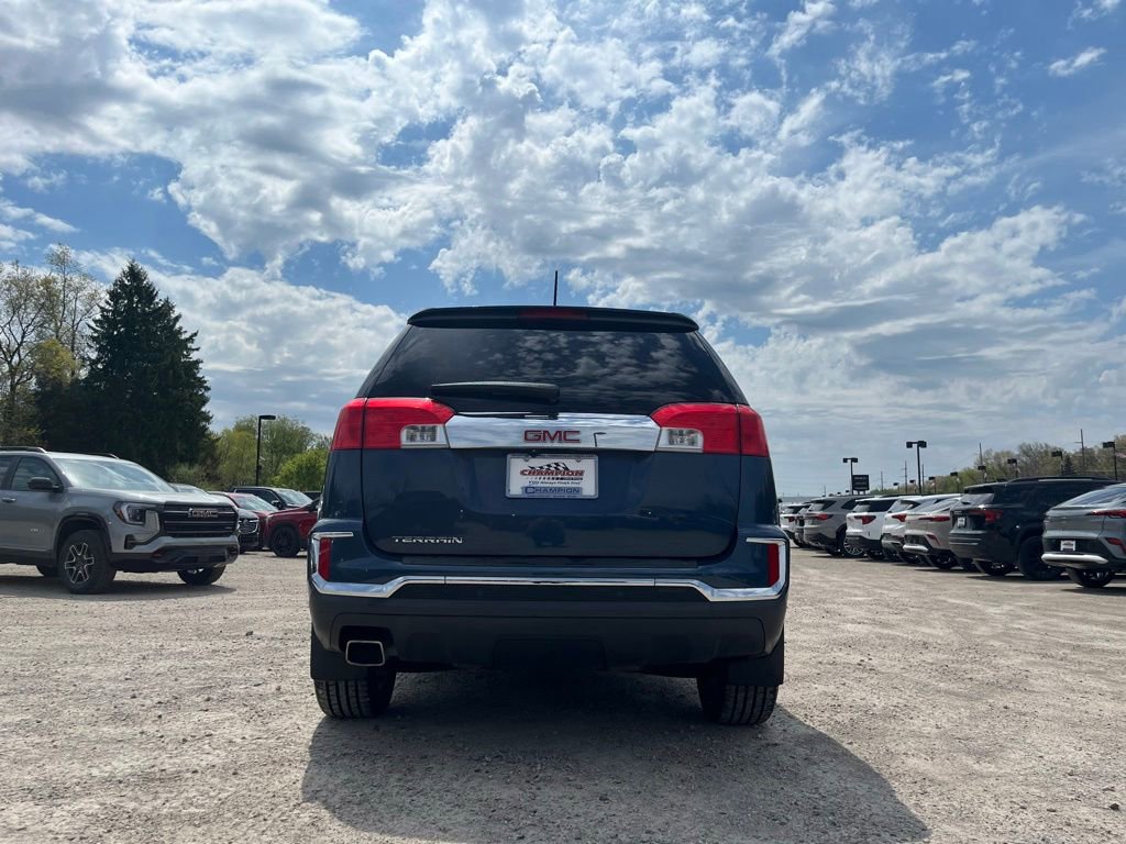 Used 2017 GMC Terrain SLT w/ Open Road Package FWD image 9