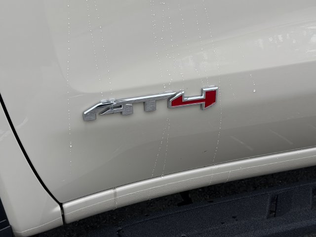 New 2026 GMC Sierra 1500 AT4 w/ AT4 Premium Package AWD/4WD image 14