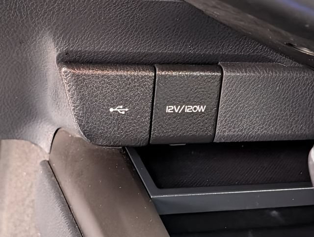 Used 2023 Toyota Camry SE FWD image 17