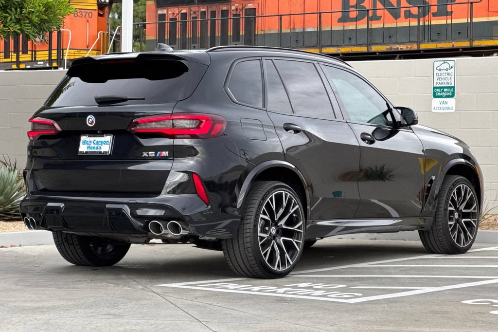 Used 2023 BMW X5 M w/ Executive Package AWD/4WD image 7