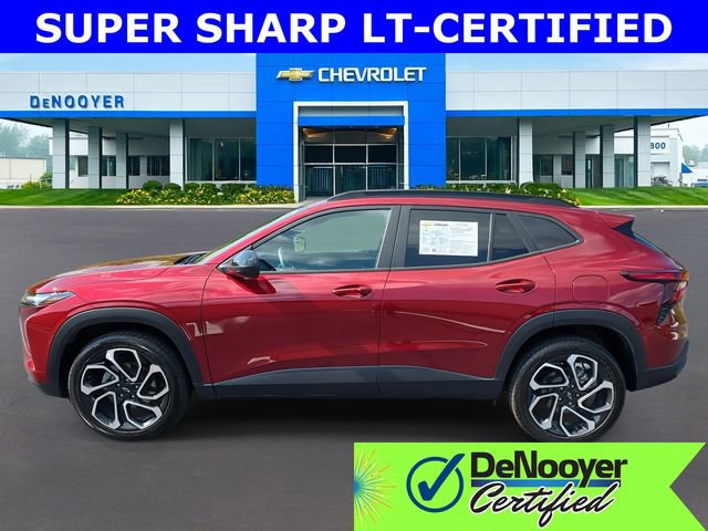 Used 2024 Chevrolet Trax RS w/ Sunroof Package image 8