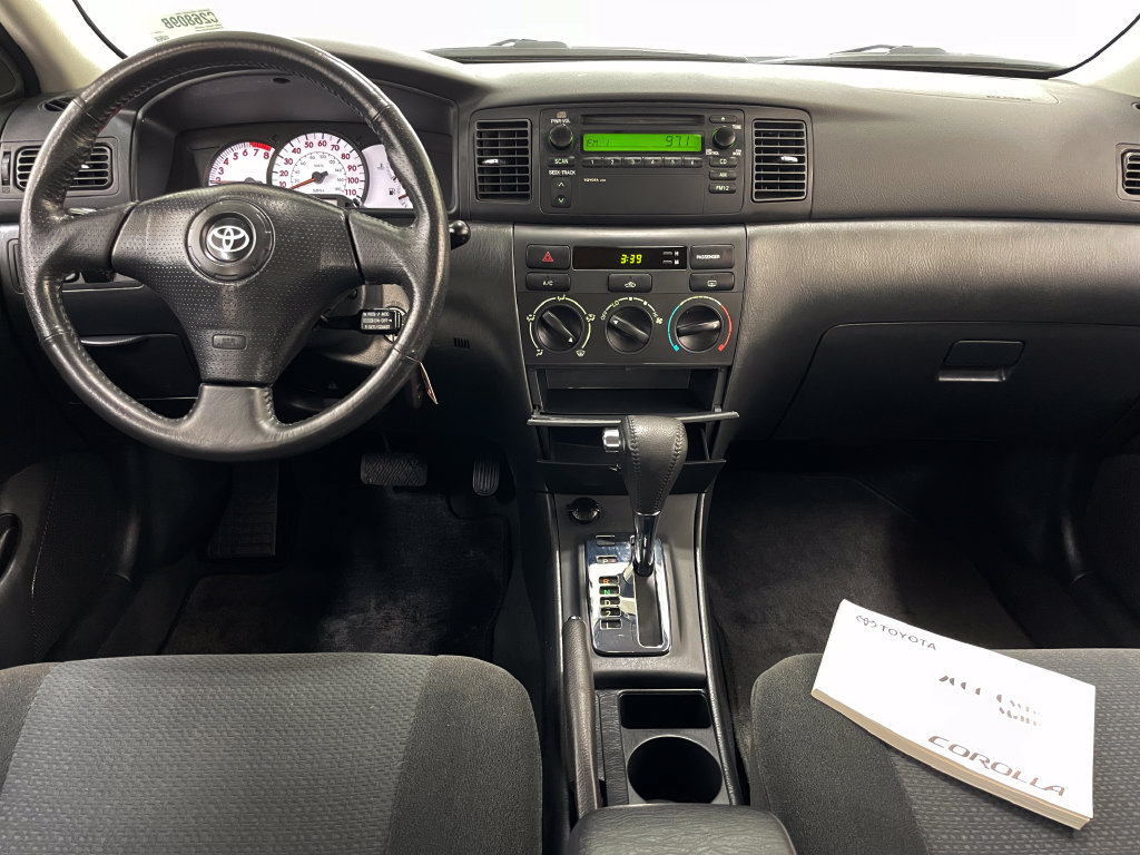 Used 2004 Toyota Corolla CE FWD image 2