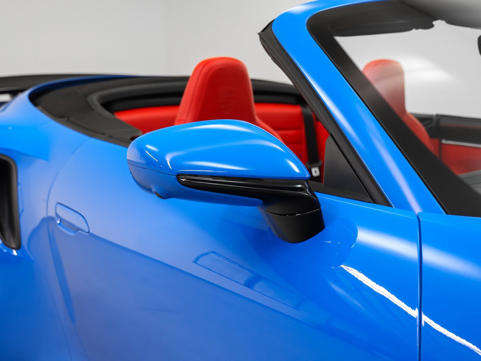 Used 2023 Porsche 911 Turbo image 15