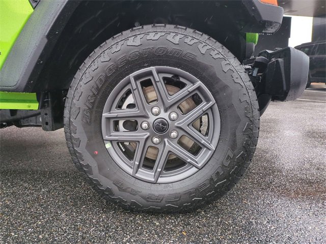 New 2025 Jeep Gladiator Sport image 11