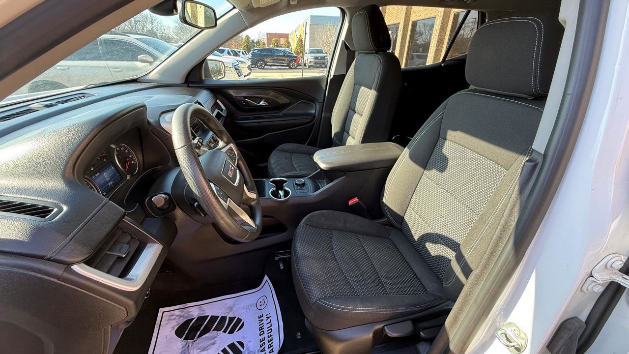 Used 2022 GMC Terrain SLE FWD image 10