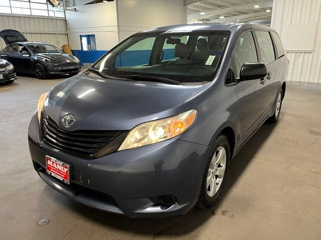 Used 2017 Toyota Sienna L FWD image 7