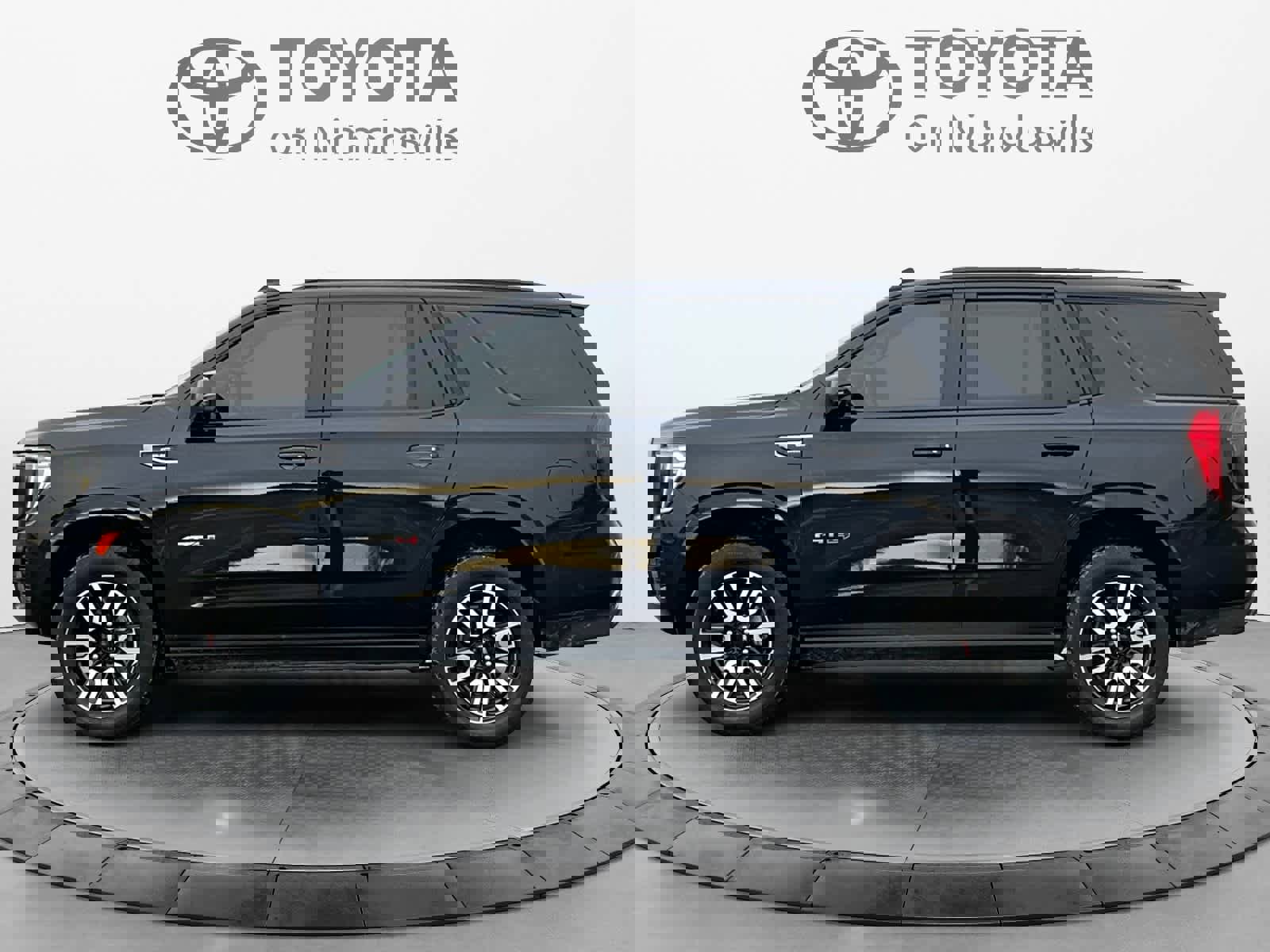 Used 2021 GMC Yukon AT4 w/ AT4 Premium Package image 3