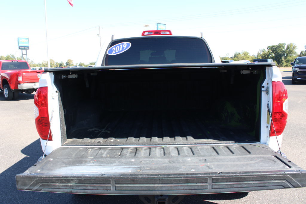 Used 2019 Toyota Tundra SR5 w/ SR5 Upgrade Package AWD/4WD image 23