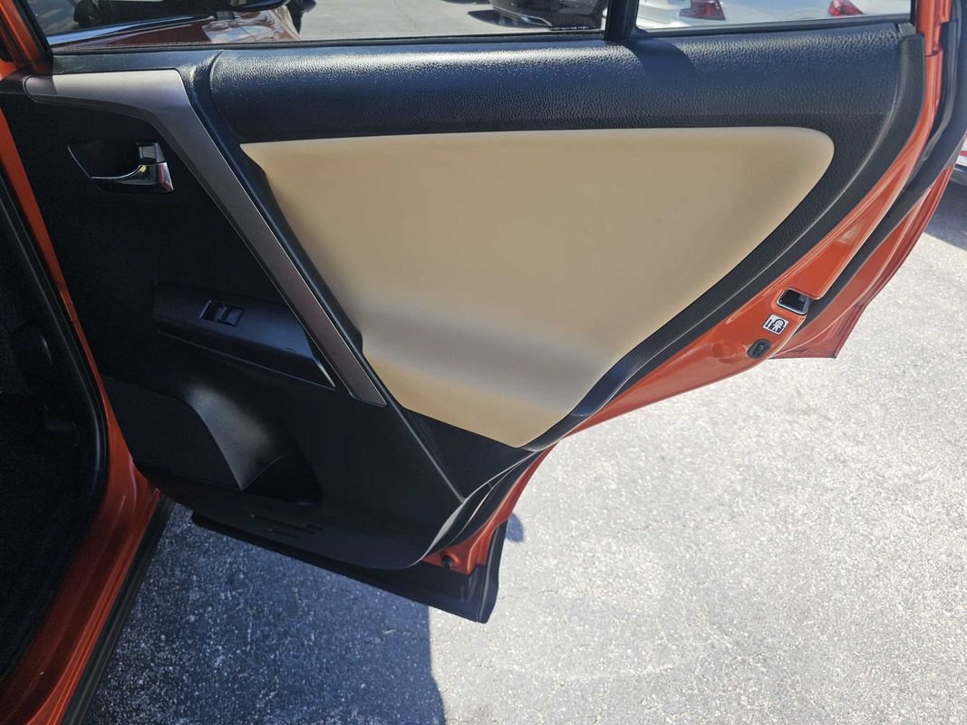 Used 2016 Toyota RAV4 XLE FWD image 23
