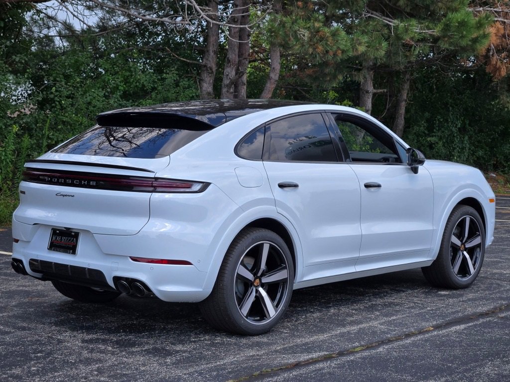 New 2026 Porsche Cayenne Coupe image 7