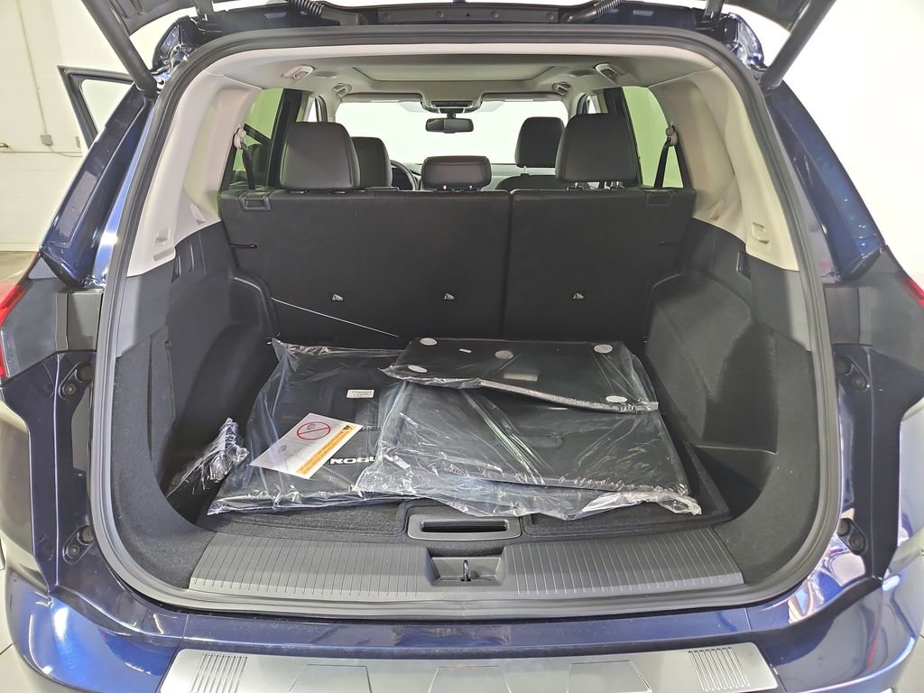 New 2026 Nissan Rogue Platinum image 24