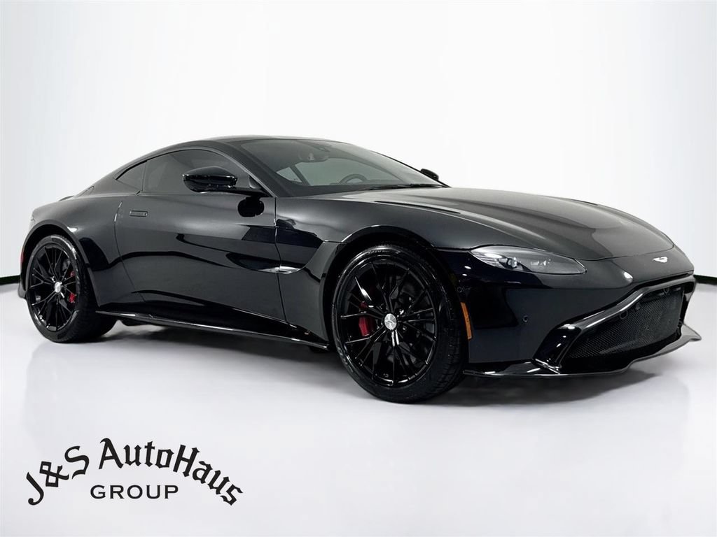 Used 2021 Aston Martin V8 Vantage Coupe RWD image 1