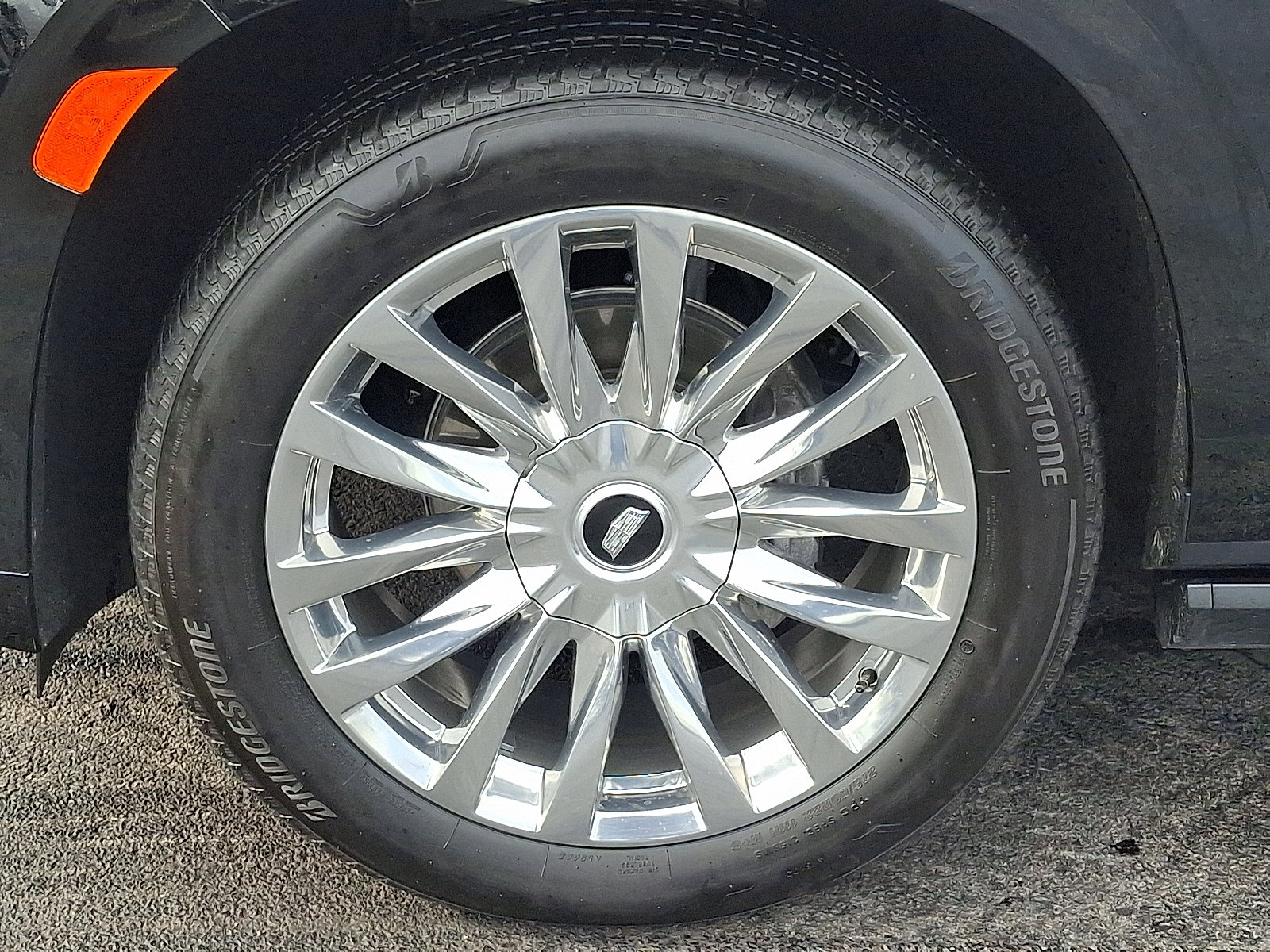 Certified 2024 Cadillac Escalade ESV Premium Luxury w/ Performance Package image 10