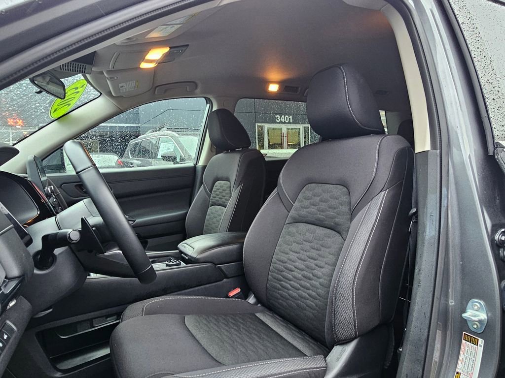 Certified 2025 Nissan Pathfinder SV AWD/4WD image 18