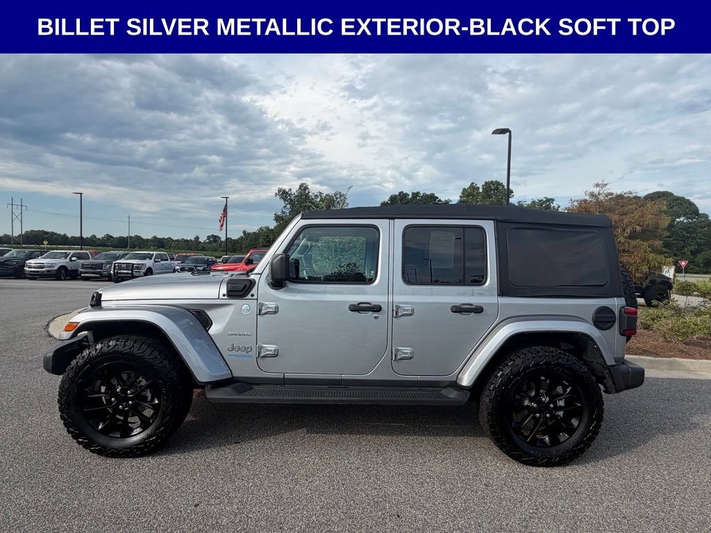 Used 2021 Jeep Wrangler Unlimited Sahara w/ Cold Weather Group AWD/4WD image 8