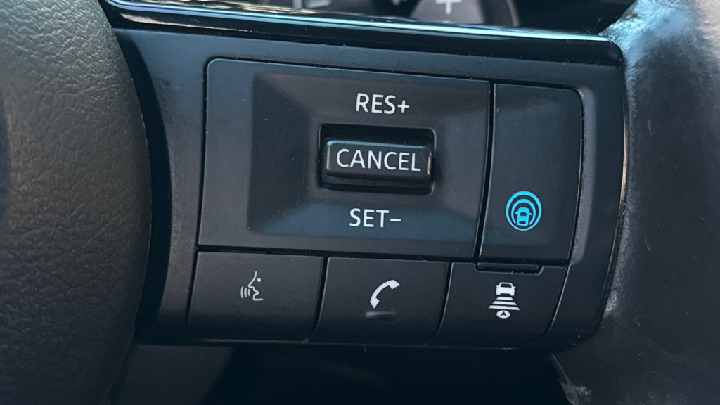 Used 2021 Nissan Rogue SL AWD/4WD image 33