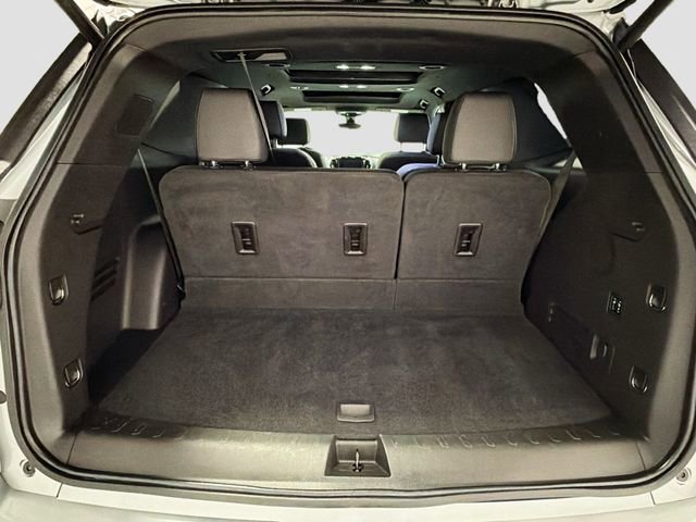 Used 2023 Chevrolet Traverse High Country image 24