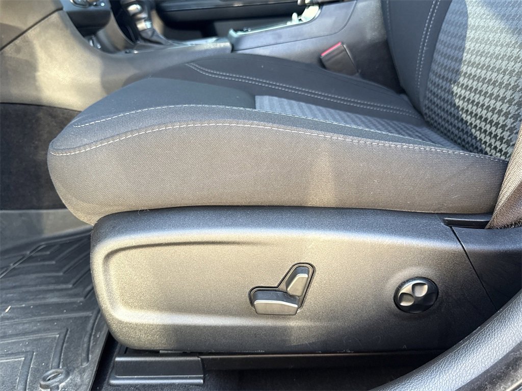 Certified 2021 Dodge Charger SXT w/ Blacktop Package image 13