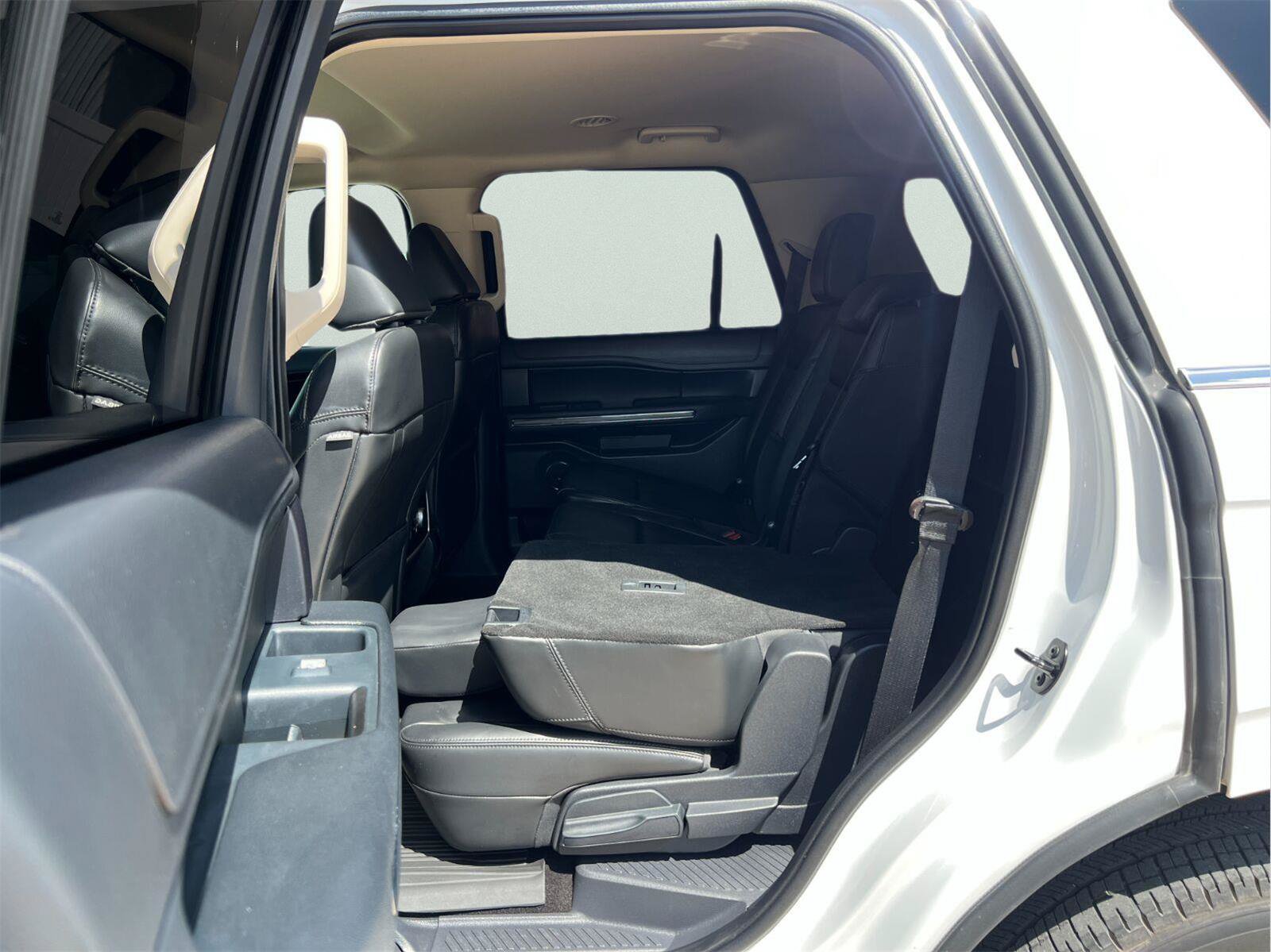 Used 2022 Ford Expedition XLT RWD image 32
