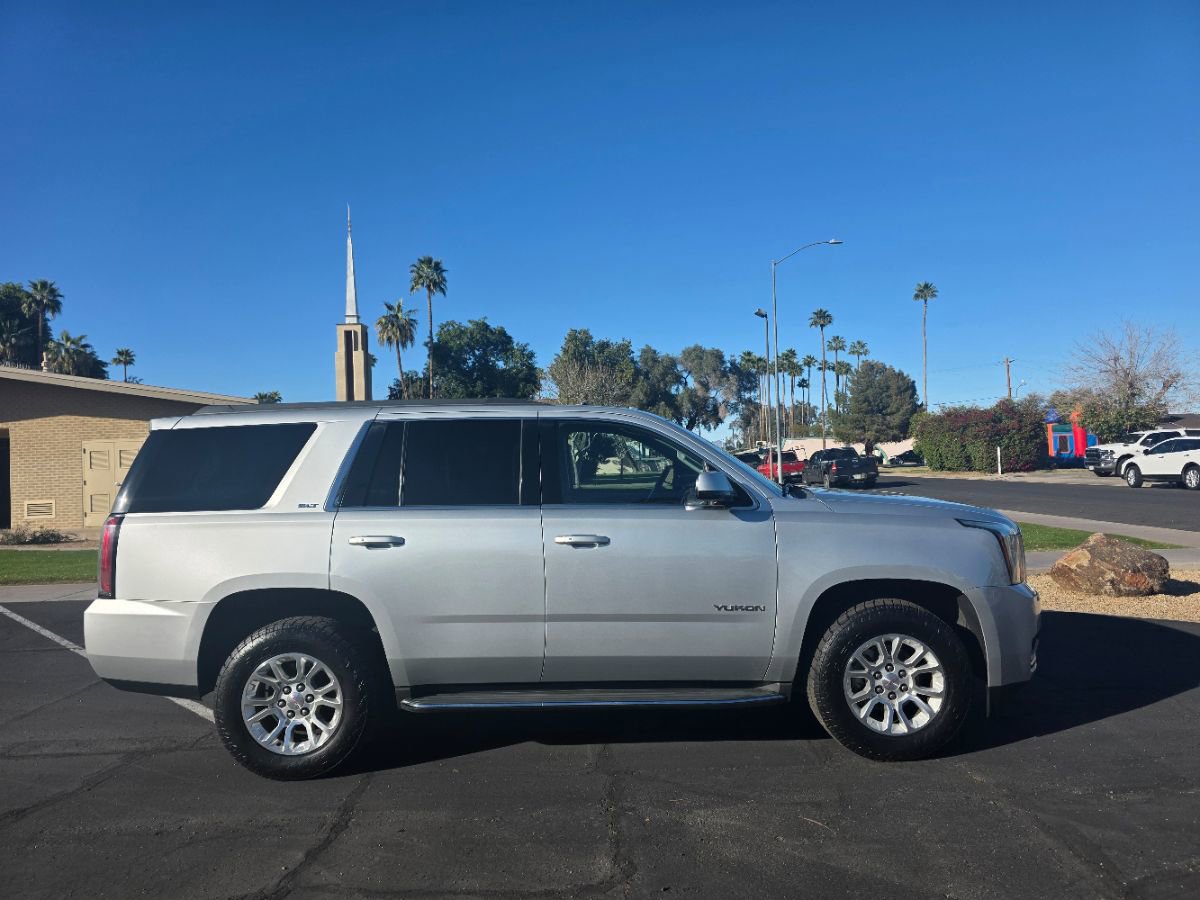 Used 2016 GMC Yukon SLT image 3