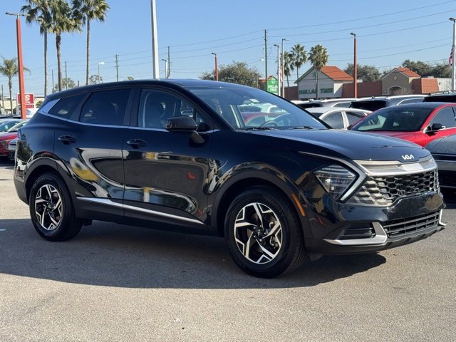 Certified 2024 Kia Sportage LX image 4