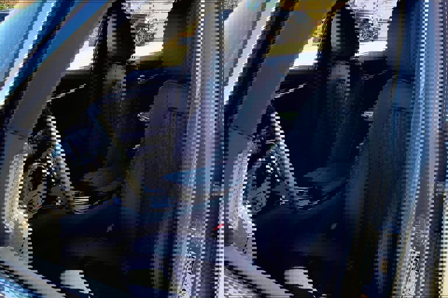 Used 2023 BMW 530i w/ Premium Package image 8