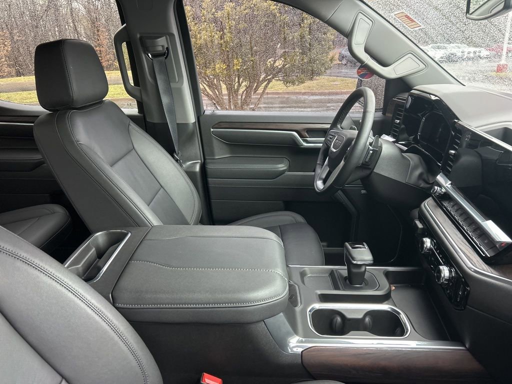 Used 2026 GMC Sierra 1500 SLT w/ SLT Premium Plus Package image 5