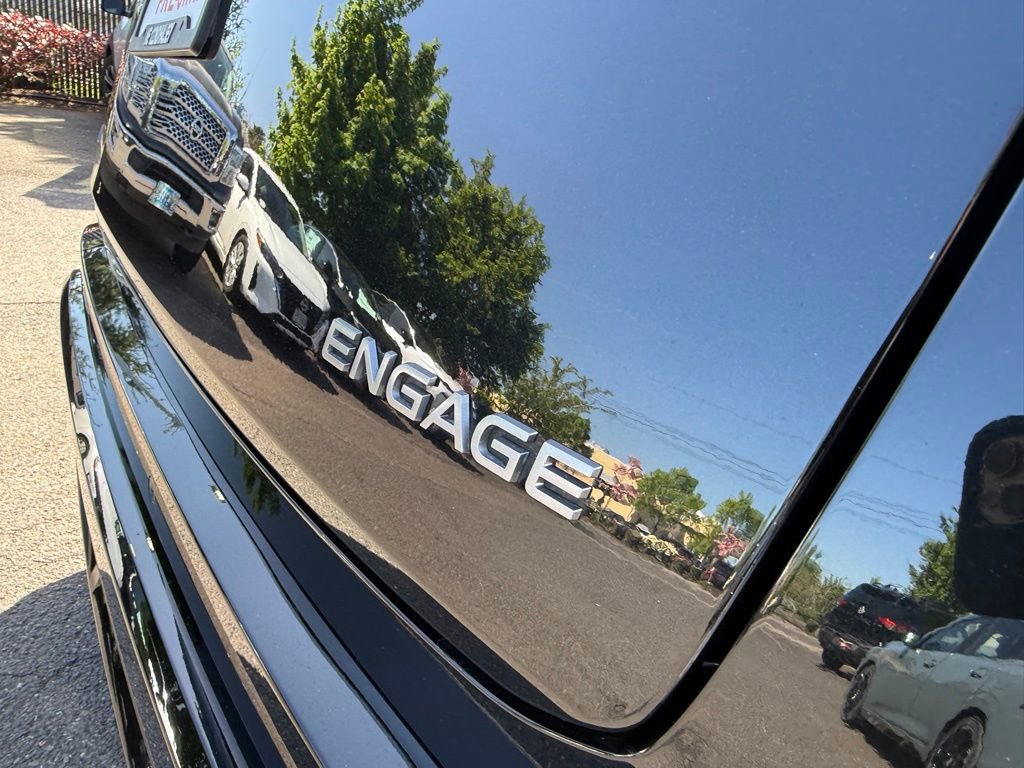 Certified 2023 Nissan Ariya FWD image 8