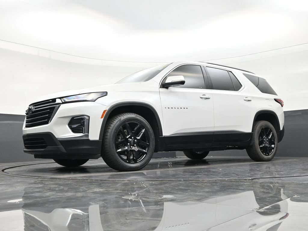 Used 2022 Chevrolet Traverse LT FWD image 20