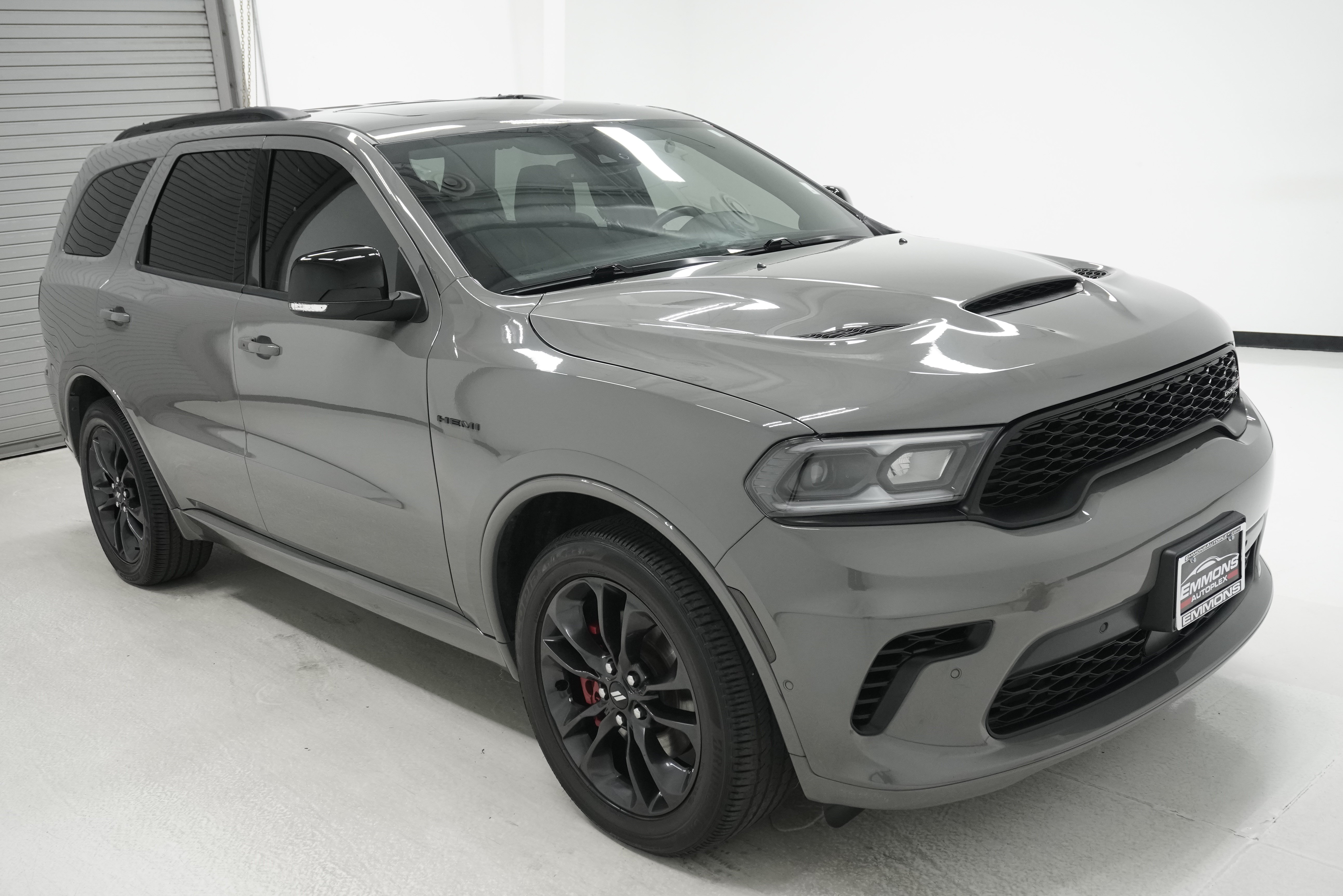 Used 2025 Dodge Durango R/T AWD/4WD image 3