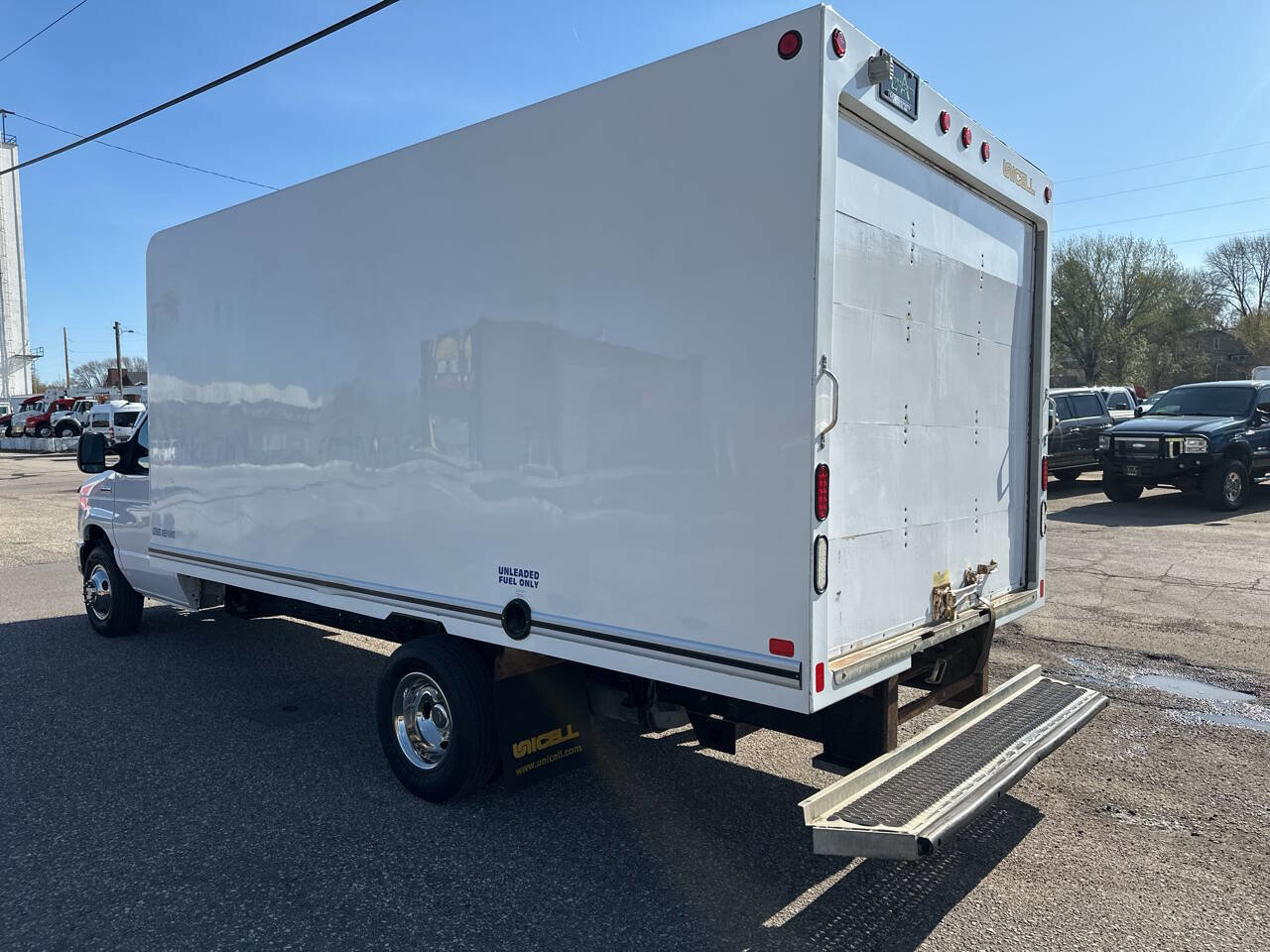 Used 2017 Ford E-350 and Econoline 350 Super Duty w/ Exterior Upgrade Package image 2