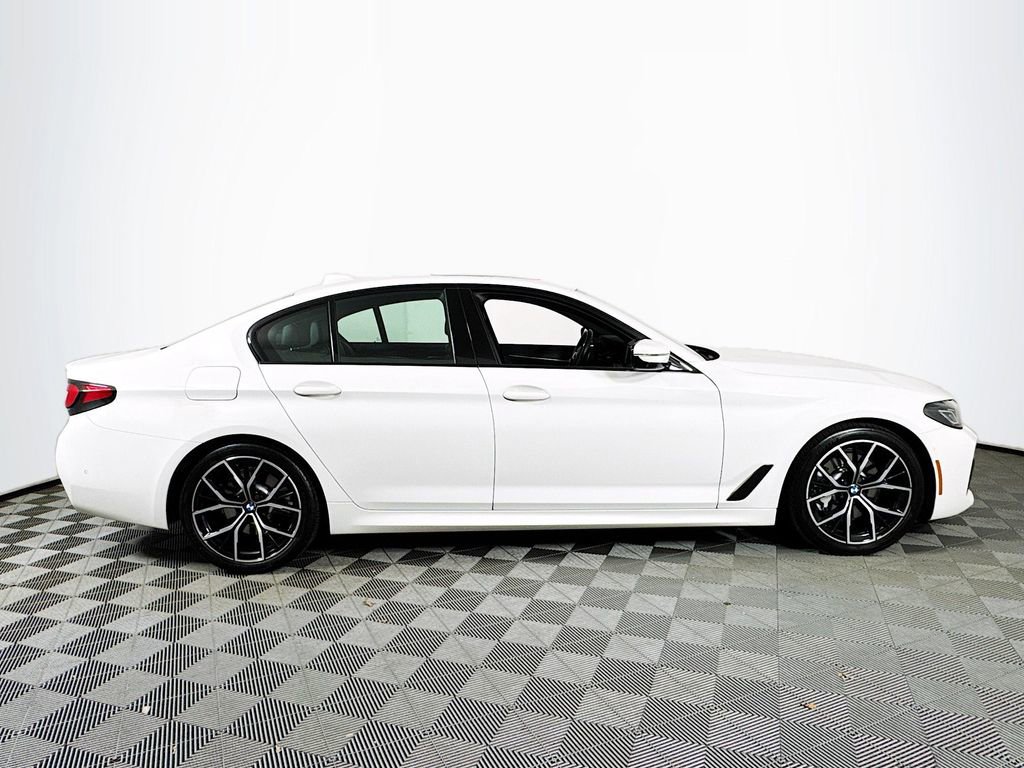 Used 2021 BMW 530i xDrive w/ M Sport Package AWD/4WD image 8
