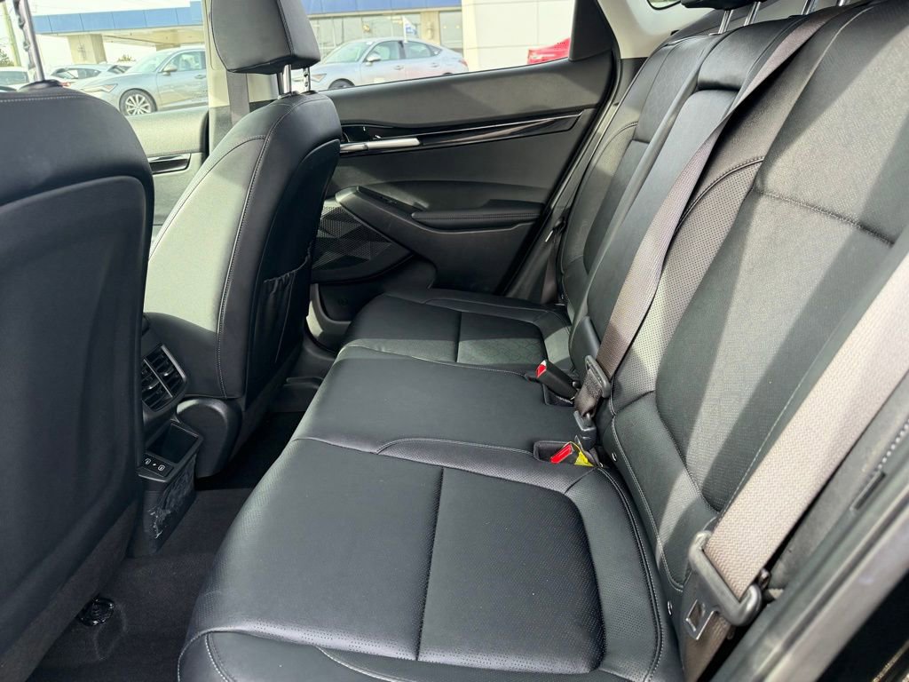 Used 2024 Kia Seltos EX image 15