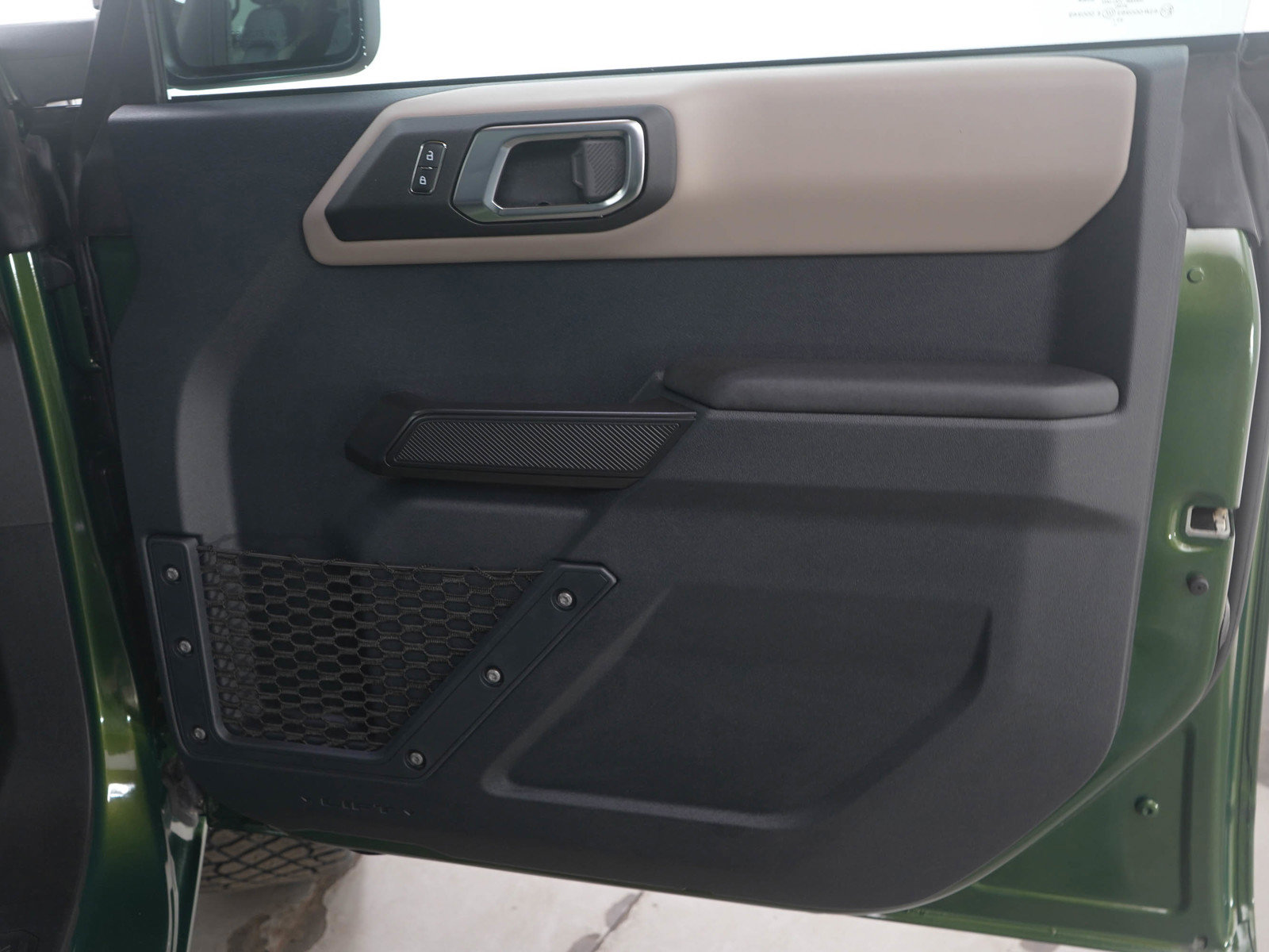 Used 2024 Ford Bronco Wildtrak image 9