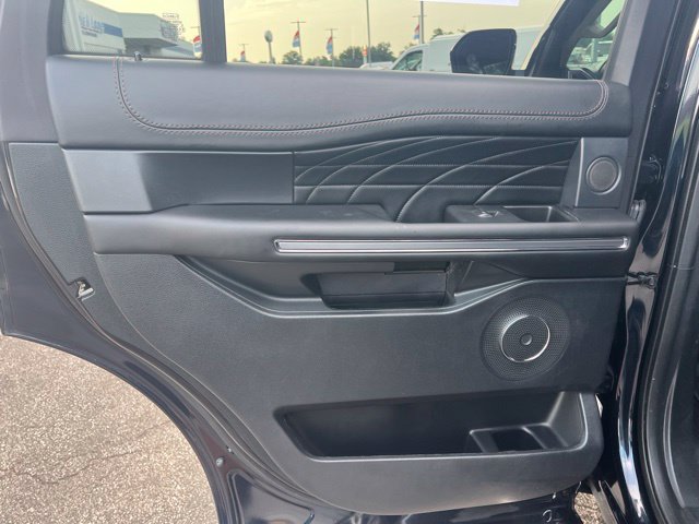 Used 2021 Ford Expedition Platinum AWD/4WD image 34
