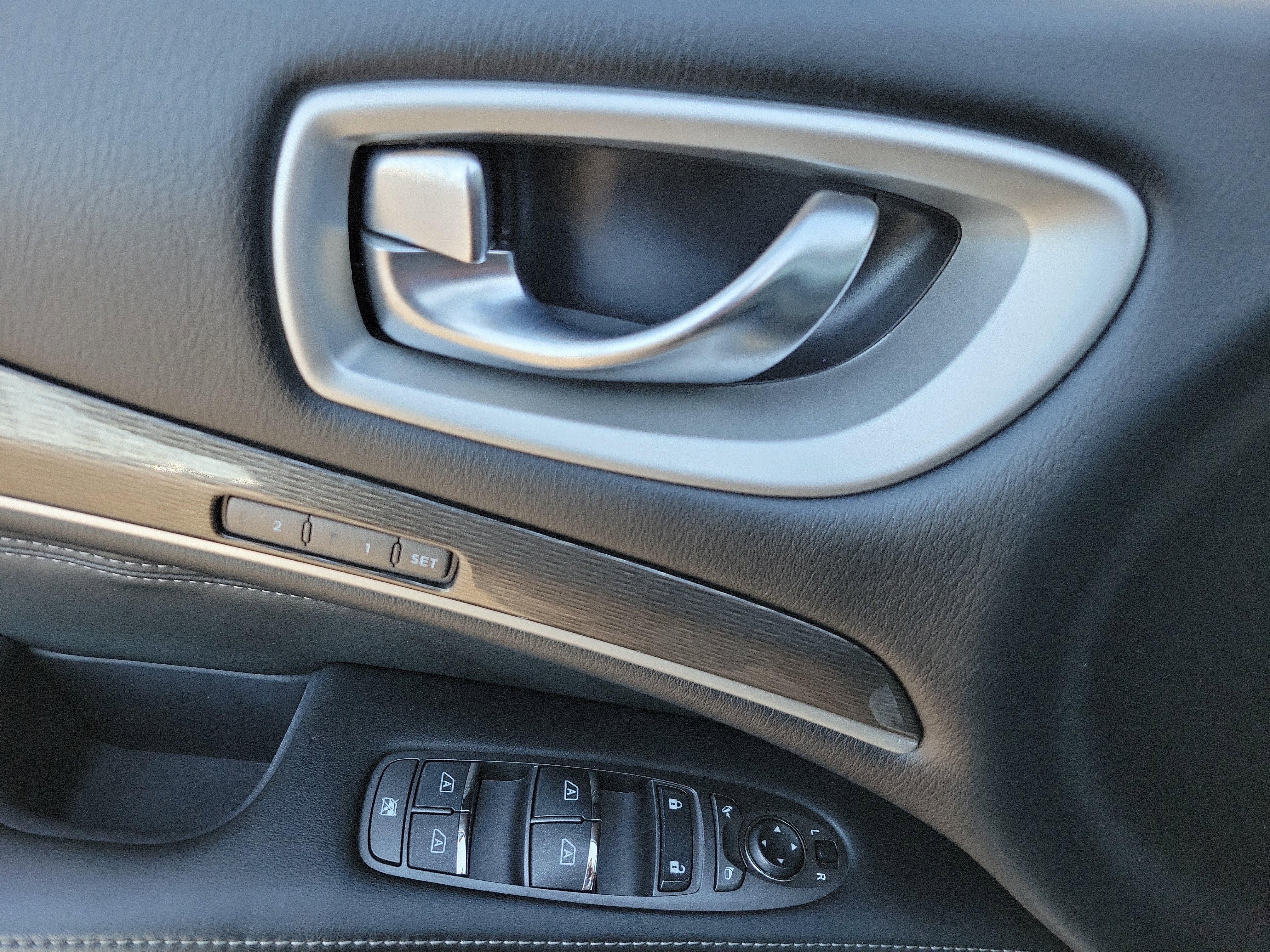 Used 2020 INFINITI QX60 Signature Edition image 8