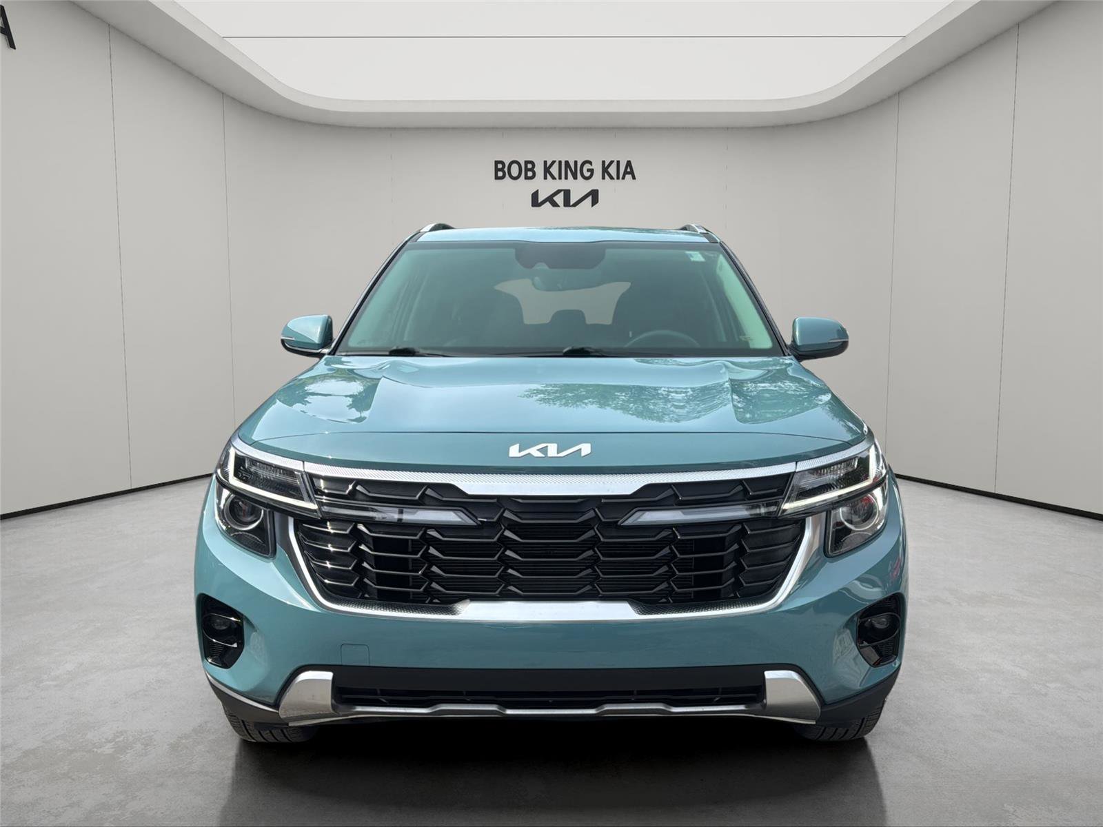 Used 2024 Kia Seltos EX image 8